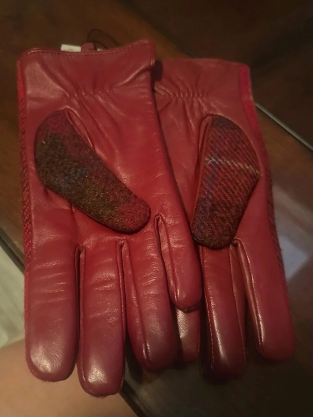Harris Tweed Plaid Wool-Blend Touchscreen Gloves